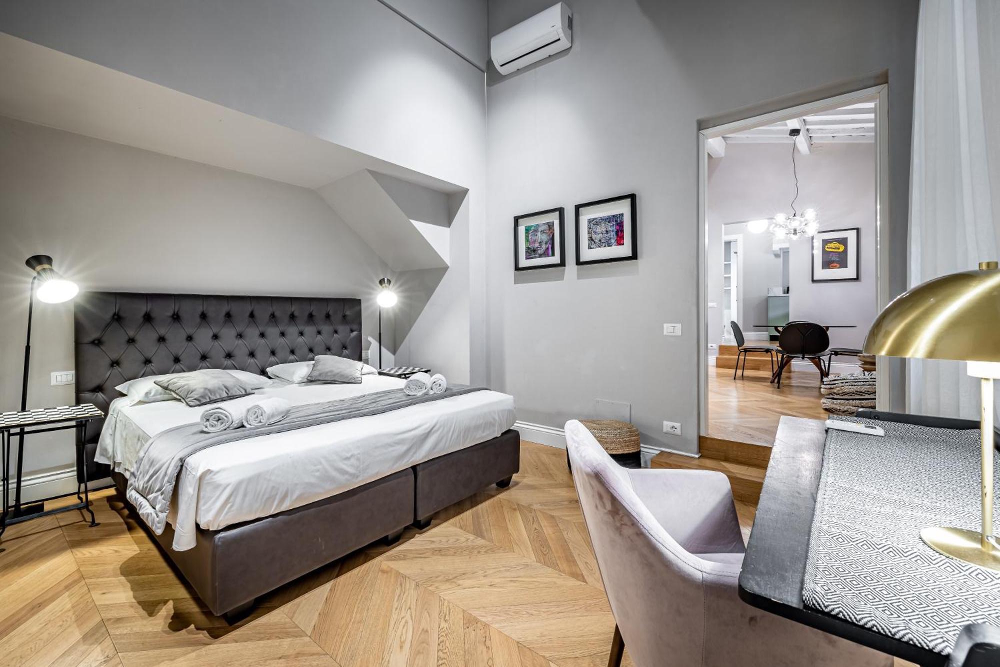 Hs4U Ricasoli Luxury Apartment Near Duomo N.1 Firenze Bagian luar foto